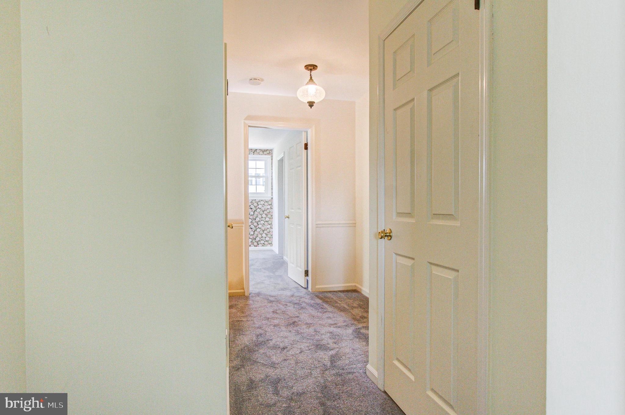51 Deerpath Road Chalfont, PA 18914 - Photo 28 of 46 Hallway