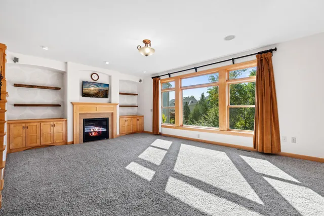 $759,900 | 1610 Widgeon Circle, Centerville, MN 55038