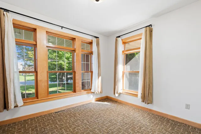 $759,900 | 1610 Widgeon Circle, Centerville, MN 55038