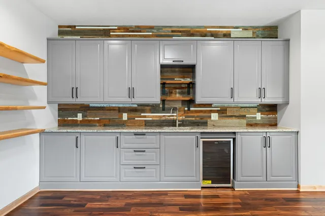 $759,900 | 1610 Widgeon Circle, Centerville, MN 55038