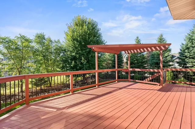 $759,900 | 1610 Widgeon Circle, Centerville, MN 55038