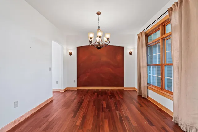 $759,900 | 1610 Widgeon Circle, Centerville, MN 55038