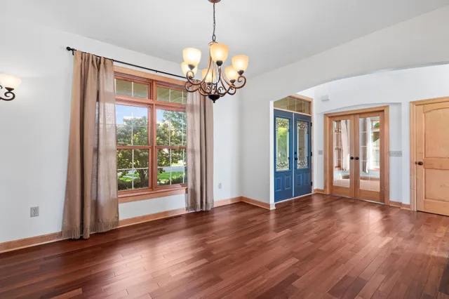 $759,900 | 1610 Widgeon Circle, Centerville, MN 55038