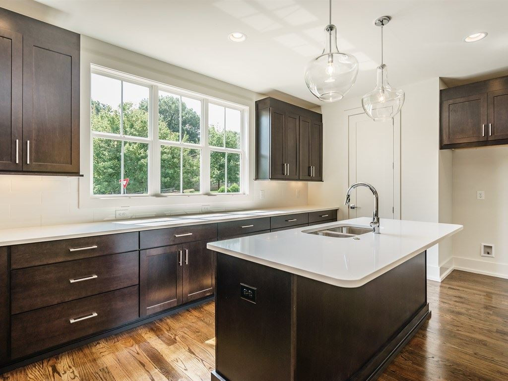 737 Mills Street Raleigh, NC 27608 - Photo 11 of 25 Photo 11