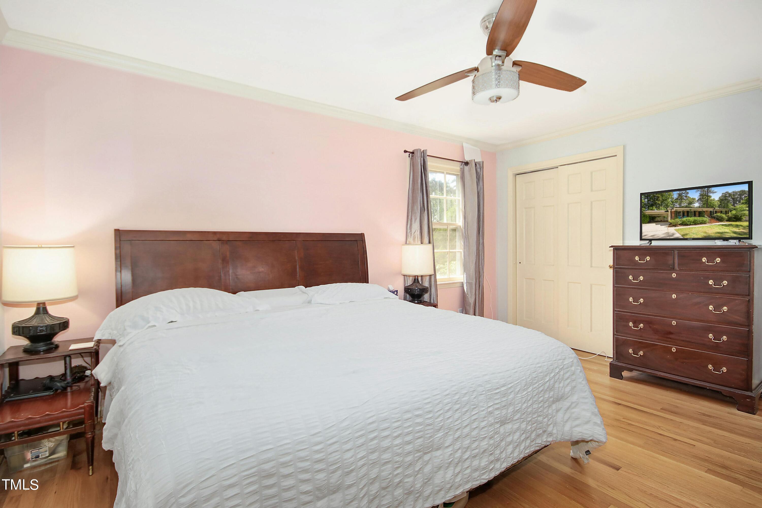 419 Emerson Drive Raleigh, NC 27609 - Photo 13 of 28 017-461742-IMG_1763_HDR
