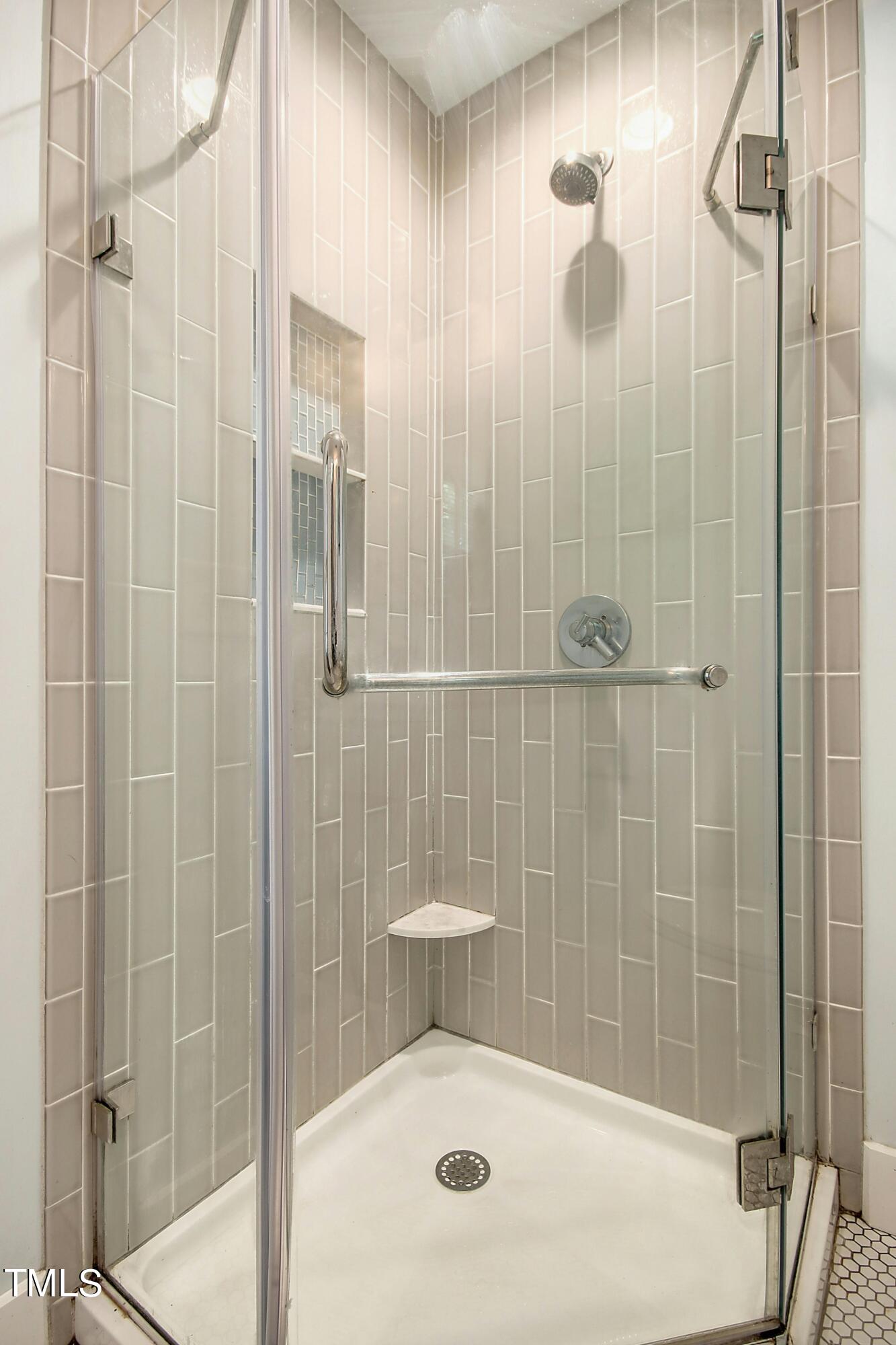 419 Emerson Drive Raleigh, NC 27609 - Photo 15 of 28 019-461742-IMG_1779_HDR