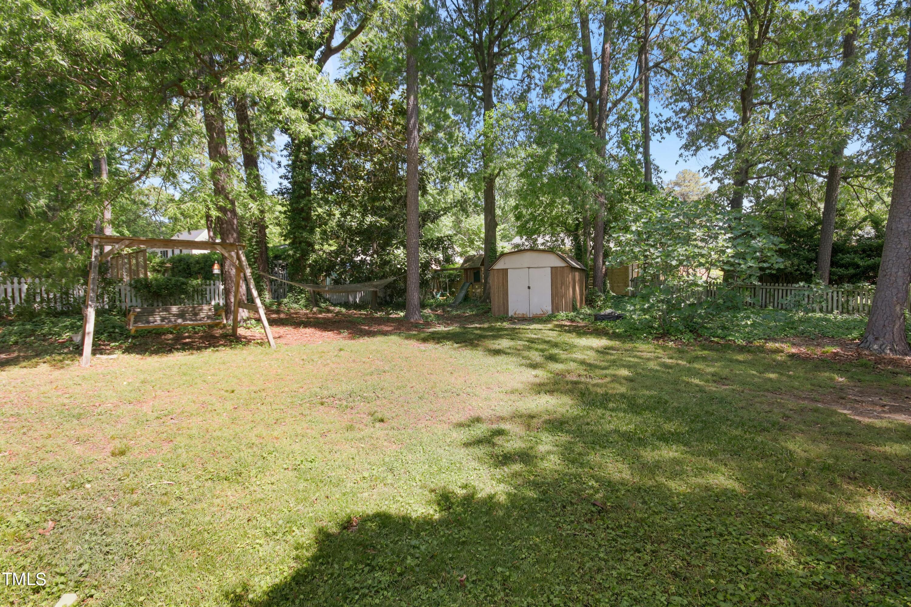 419 Emerson Drive Raleigh, NC 27609 - Photo 24 of 28 027-461742-IMG_1836_HDR