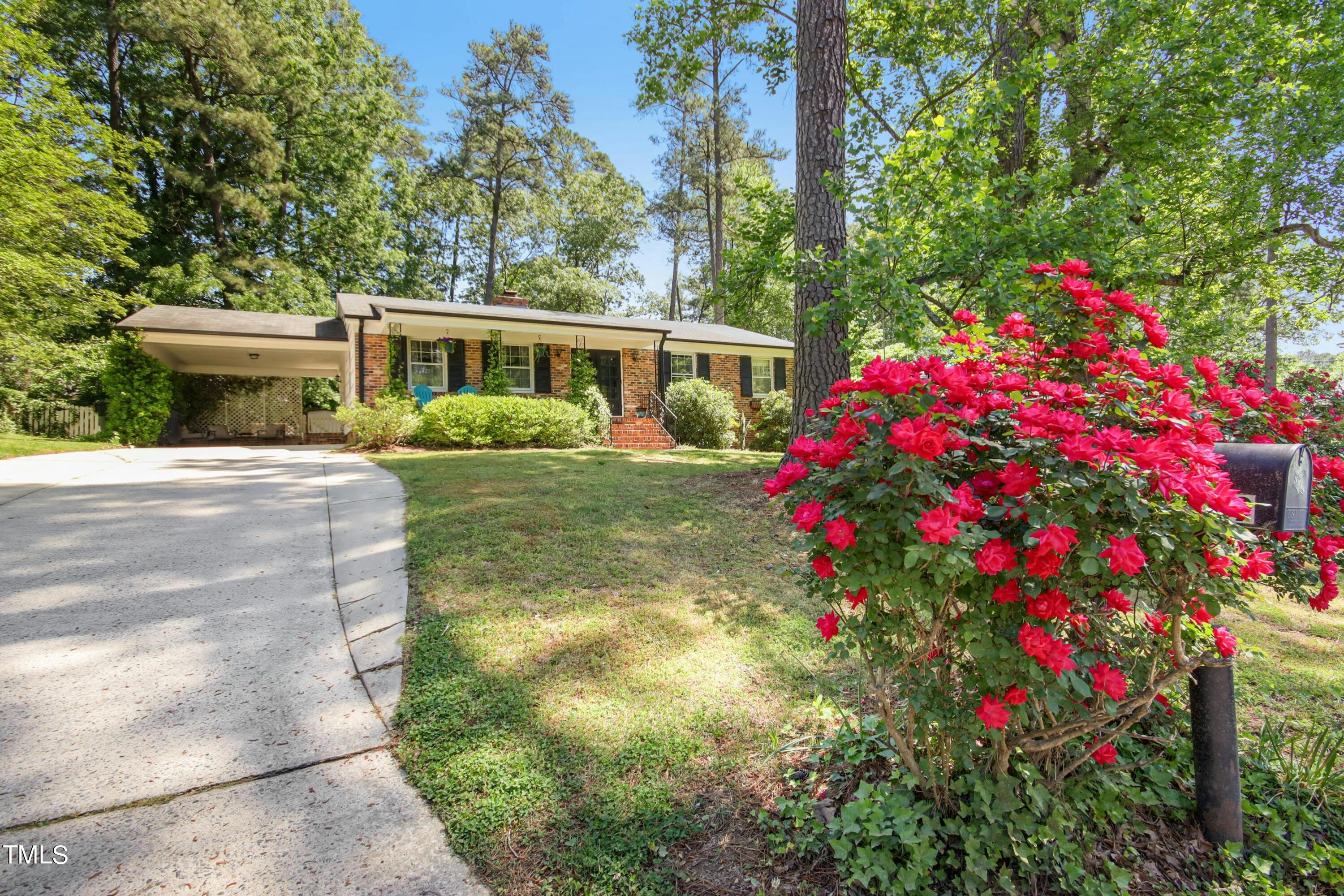 419 Emerson Drive Raleigh, NC 27609 - Photo 27 of 28 031-461742-IMG_1848_HDR