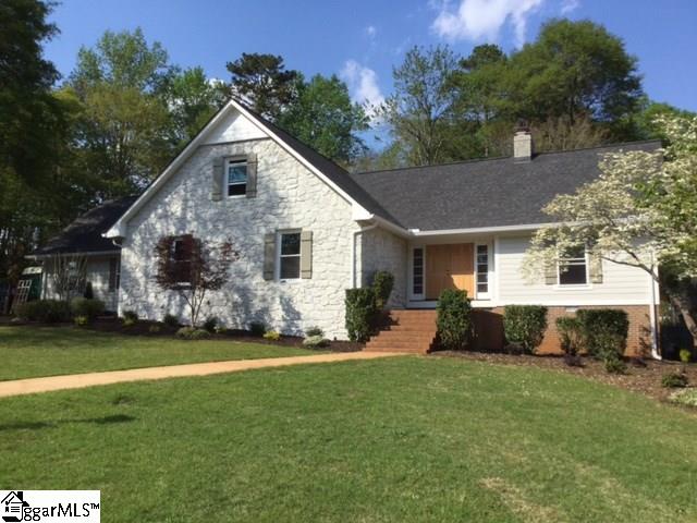 217 Chapman Road Greenville, SC 29605 - Photo 2 of 22 Gallery Image 2