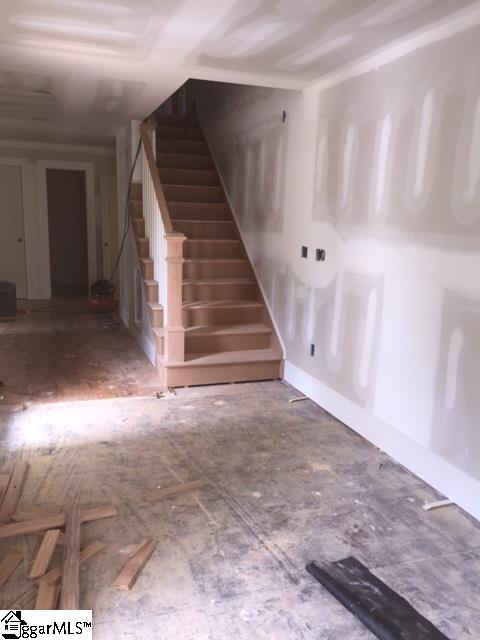 217 Chapman Road Greenville, SC 29605 - Photo 12 of 22 Gallery Image 12