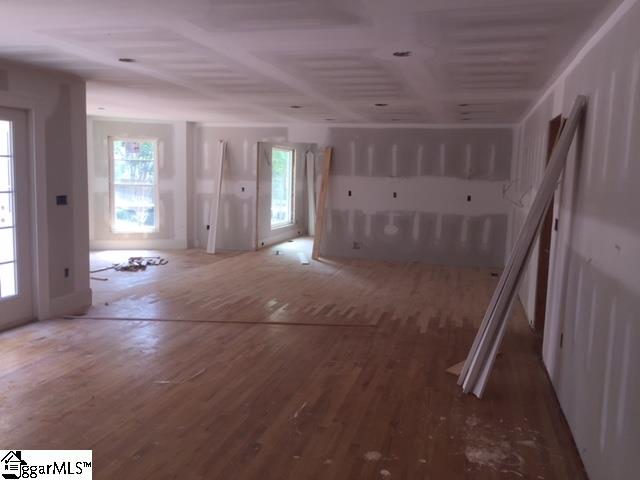 217 Chapman Road Greenville, SC 29605 - Photo 8 of 22 Gallery Image 8