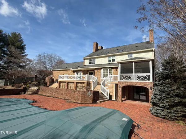 $798,850 | 244 Roscommon Drive, Bristol, TN 37620