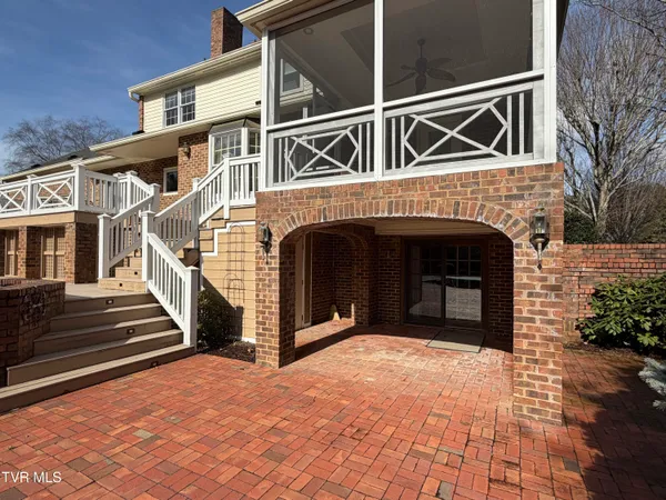 $798,850 | 244 Roscommon Drive, Bristol, TN 37620