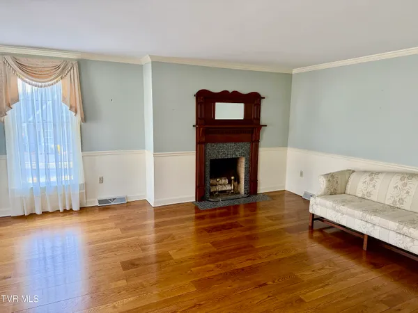 $798,850 | 244 Roscommon Drive, Bristol, TN 37620