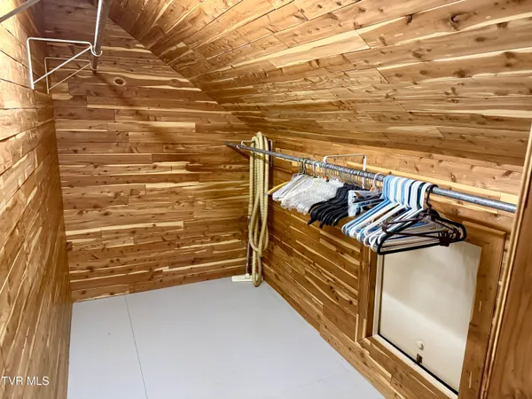 $798,850 | 244 Roscommon Drive, Bristol, TN 37620