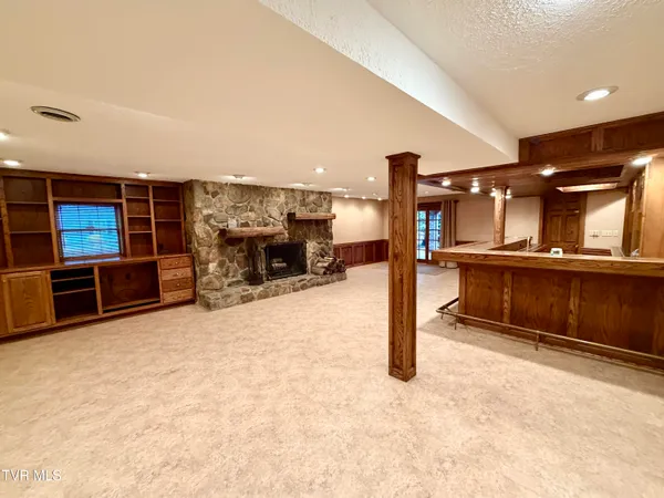 $798,850 | 244 Roscommon Drive, Bristol, TN 37620