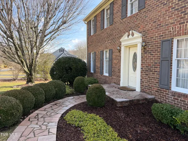 $798,850 | 244 Roscommon Drive, Bristol, TN 37620