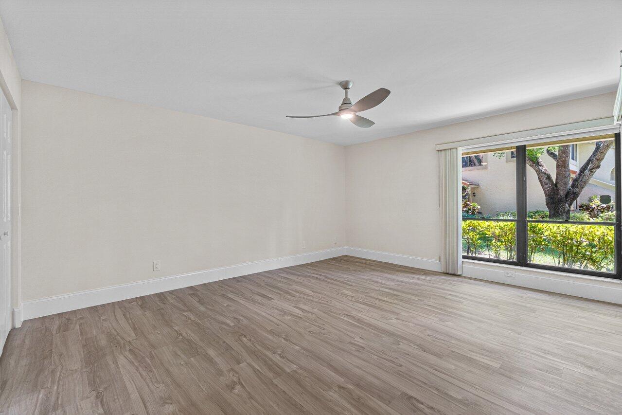 5560 Coach House Circle, Unit B Boca Raton, FL 33486 - Photo 17 of 30 PRIMARY SUITE