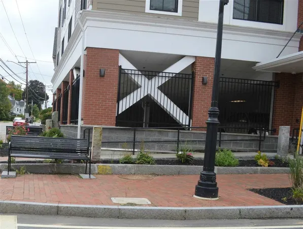$2,300 | 2 Silver Street, Unit 5, Dover, NH 03820
