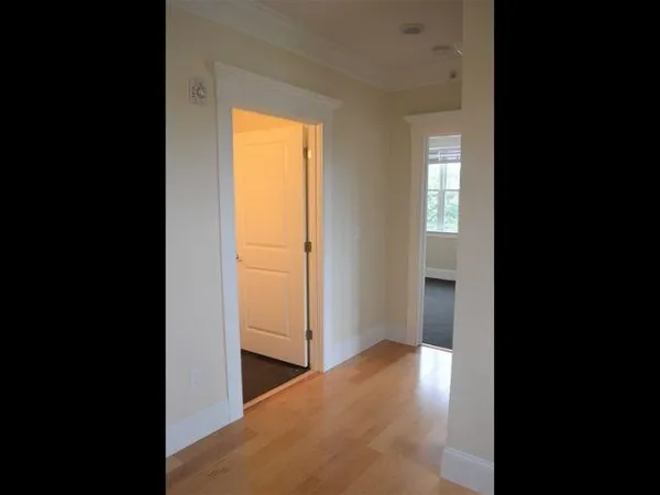 $2,300 | 2 Silver Street, Unit 5, Dover, NH 03820