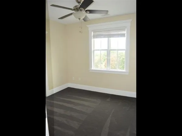 $2,300 | 2 Silver Street, Unit 5, Dover, NH 03820