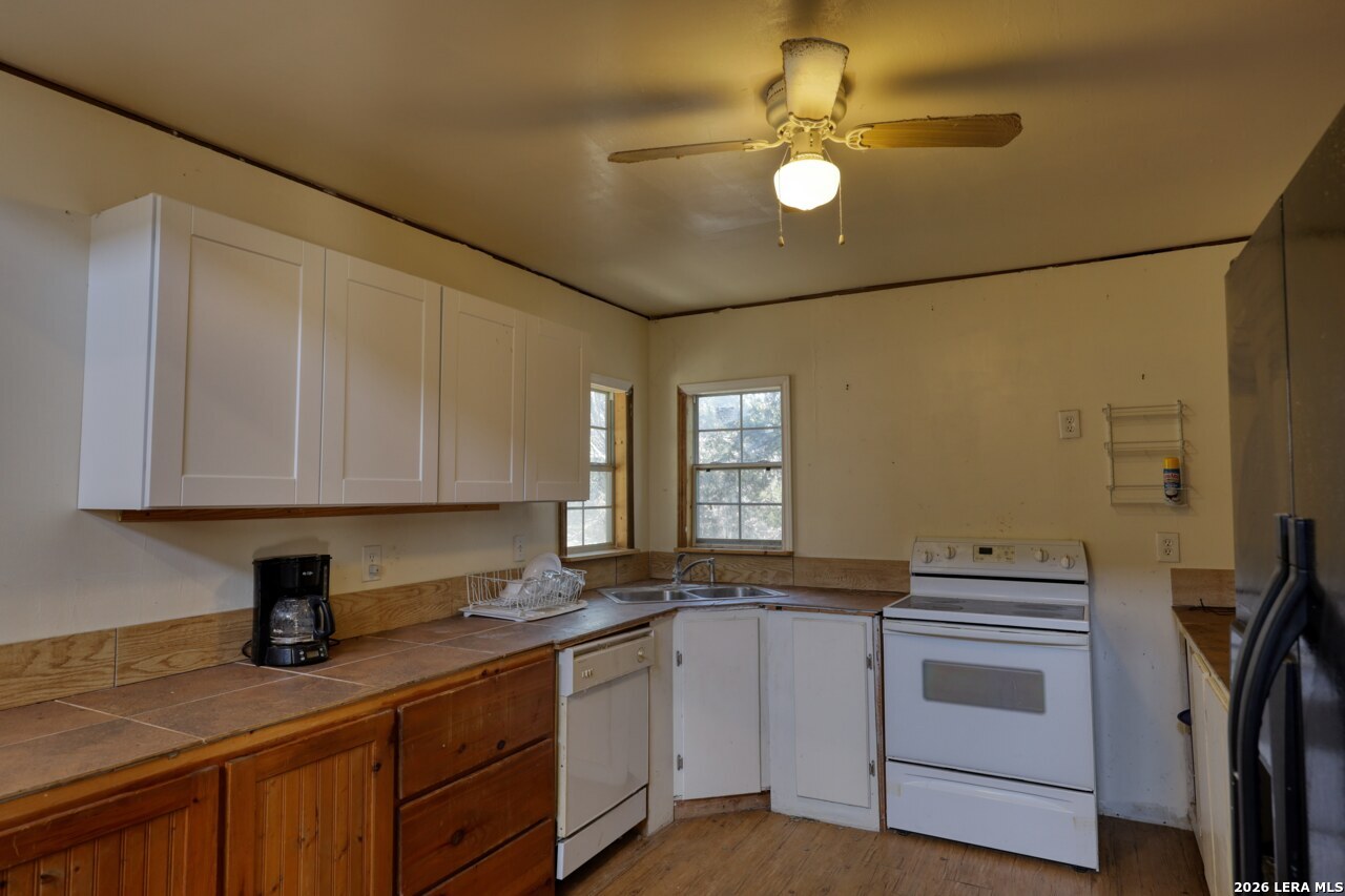 343 East Headwaters Ranch Road Kendalia, TX 78027 - Photo 11 of 24