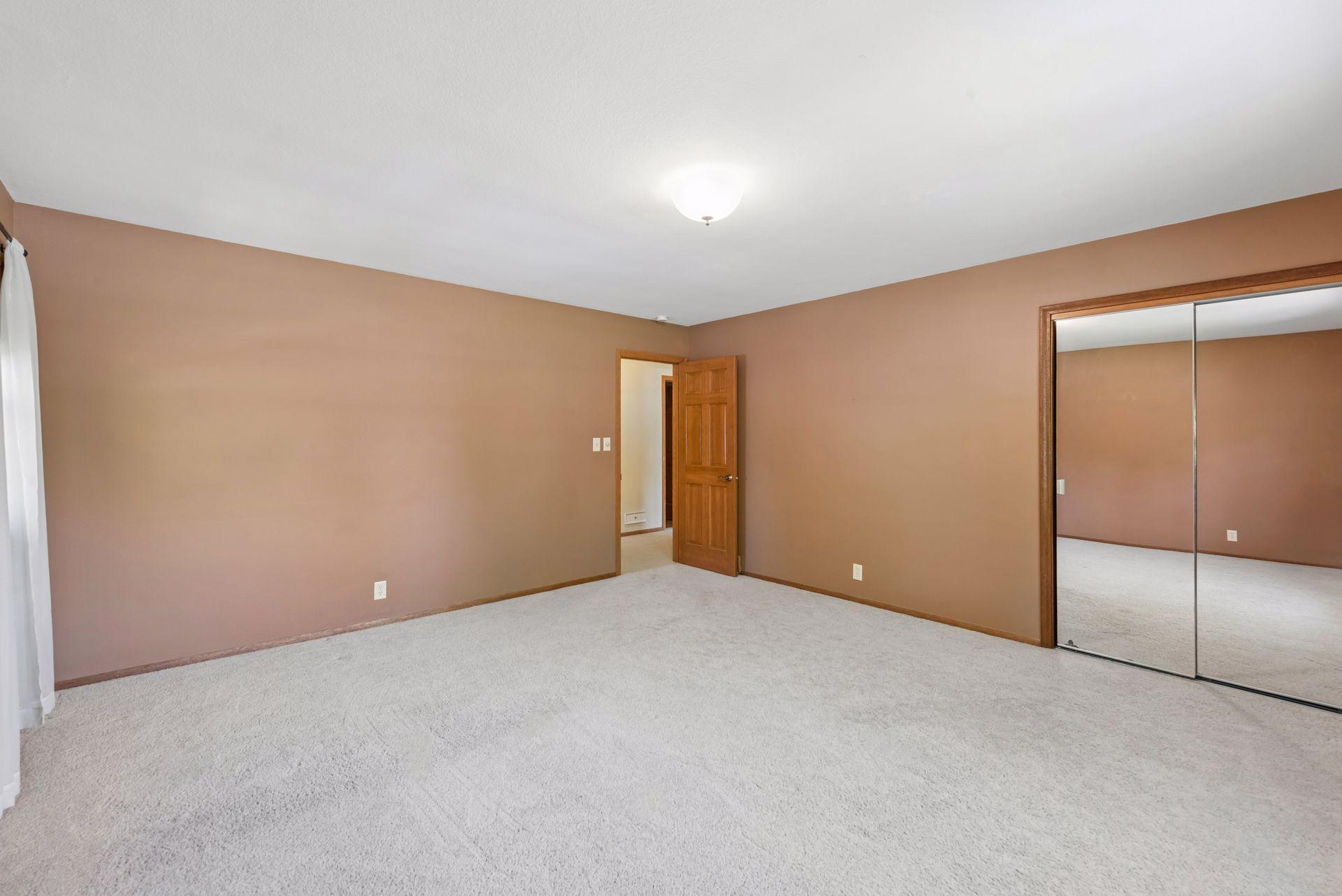 6717 Southdale Road Edina, MN 55435 - Photo 25 of 55