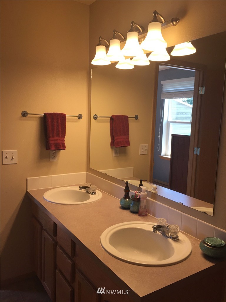 112 Garten Road Port Ludlow, WA 98365 - Photo 14 of 22 Gallery Image 14