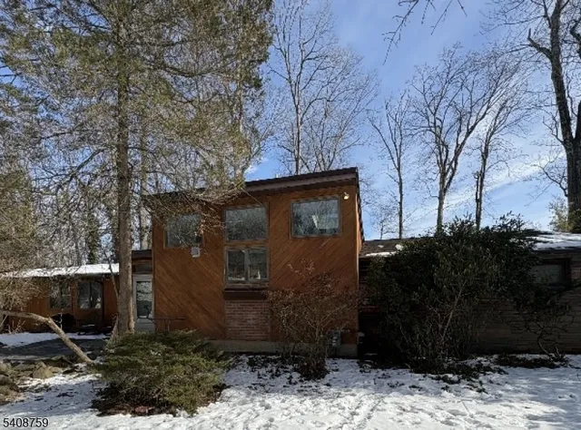 $695,000 | 41 Moraine Road, Morris Plains, NJ 07950