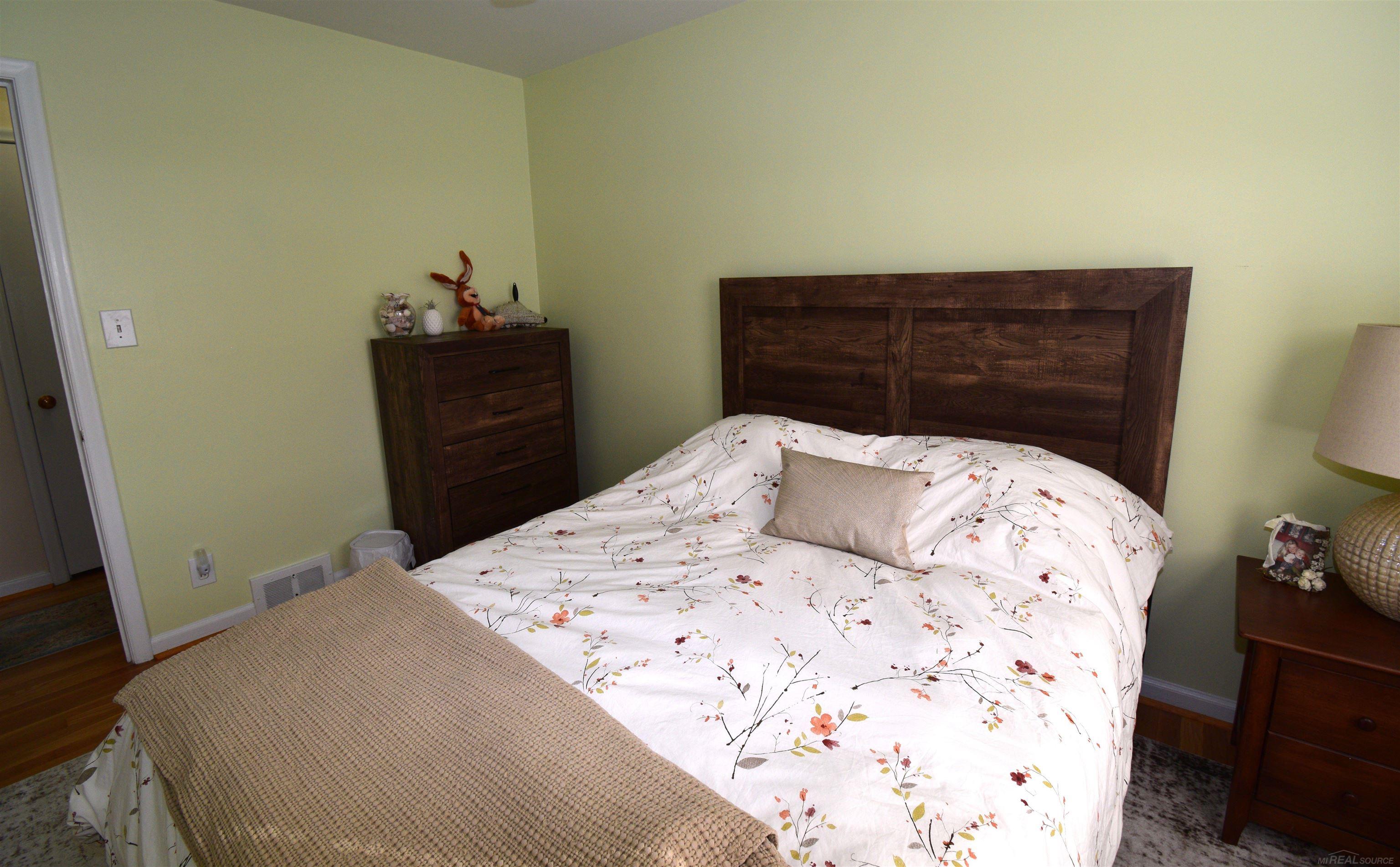 855 Harcourt Road Grosse Pointe Park, MI 48230 - Photo 36 of 68