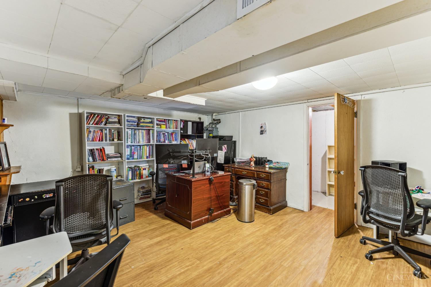 5455 Fox Road Cincinnati, OH 45239 - Photo 27 of 36 Gallery Image 27