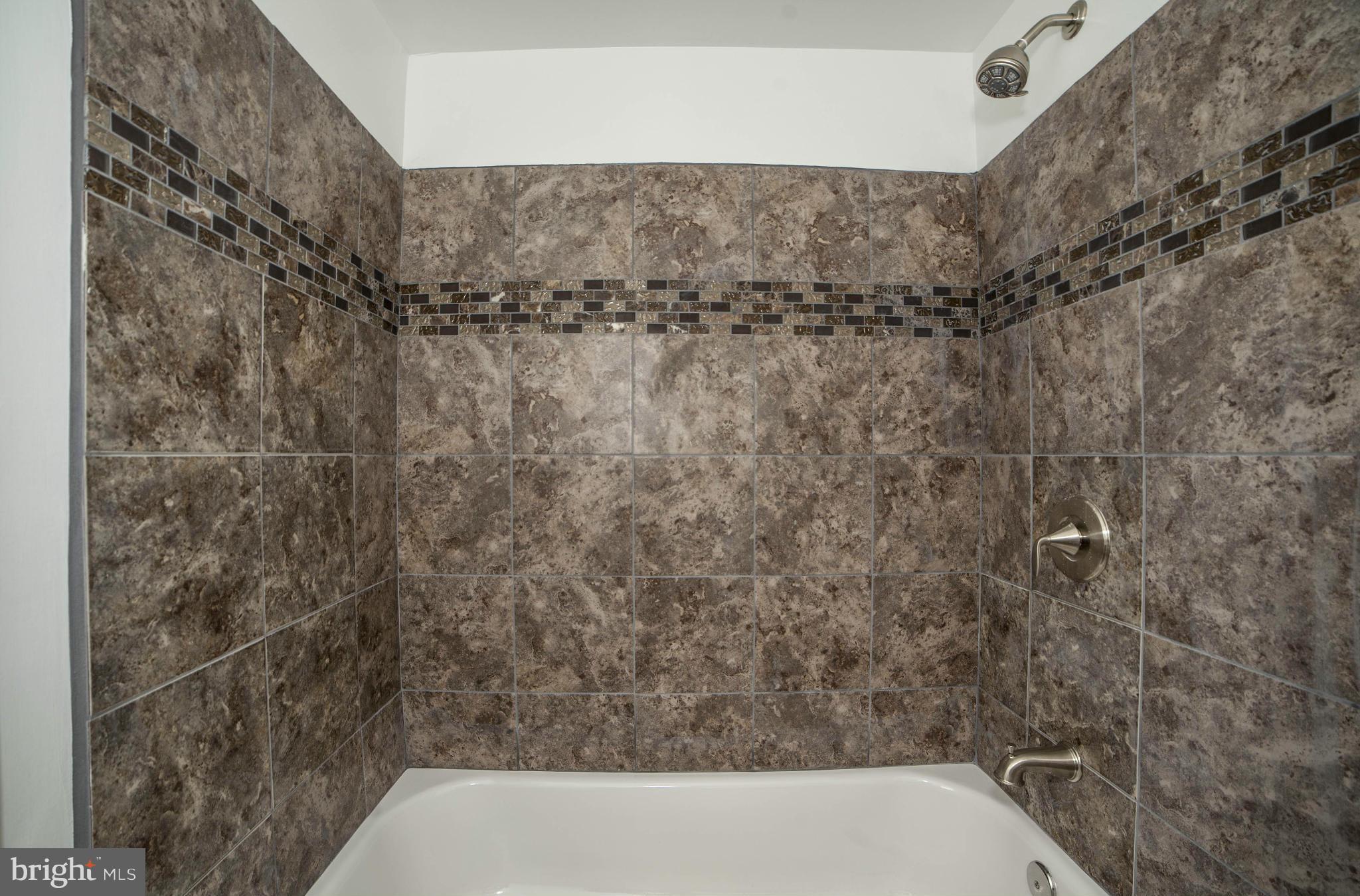1912 Swansea Road Baltimore, MD 21239 - Photo 20 of 28 Bath