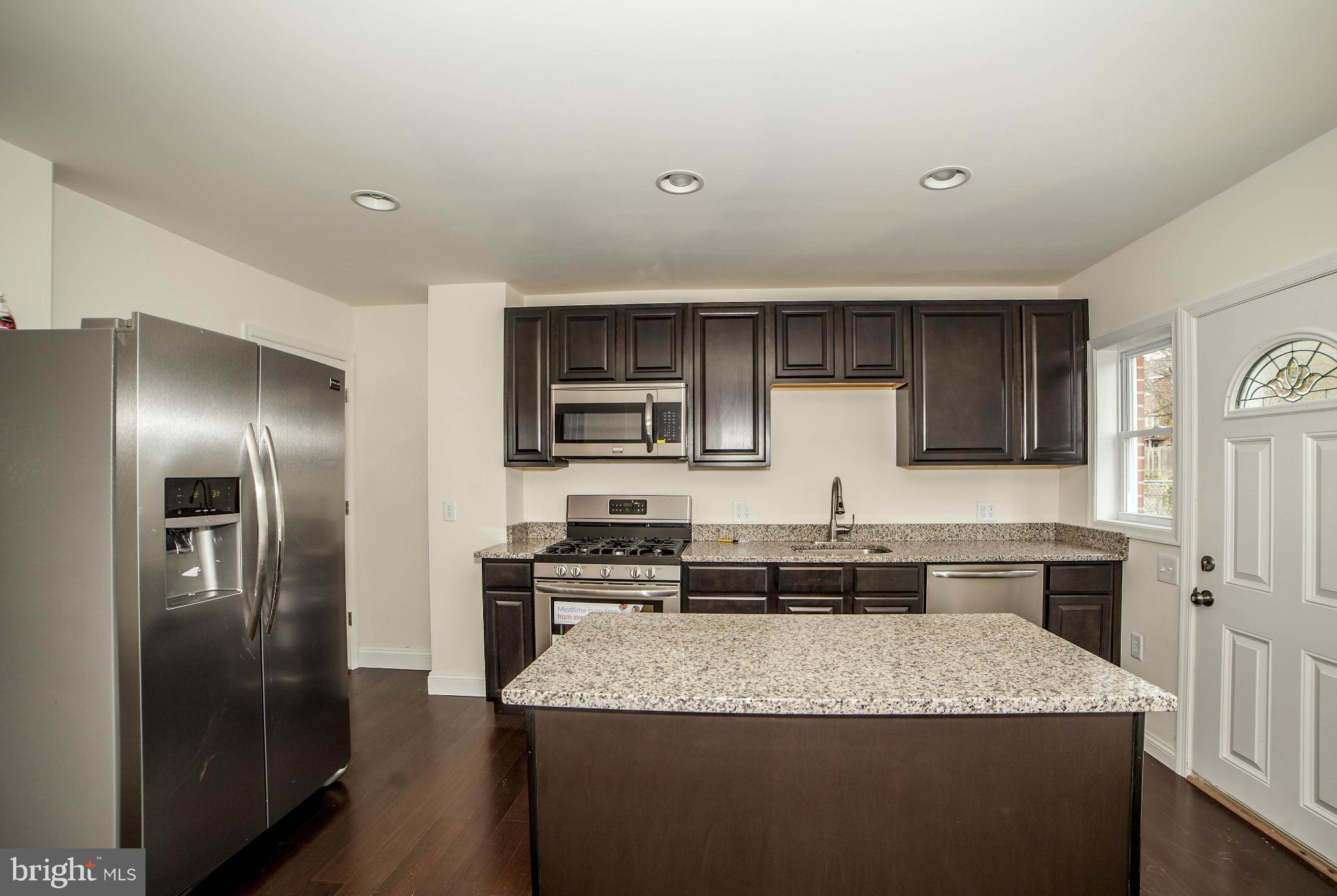 1912 Swansea Road Baltimore, MD 21239 - Photo 8 of 28 Kitchen