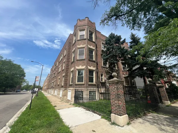 $2,600 | 4958 South Michigan Avenue, Unit 3S, Chicago, IL 60615