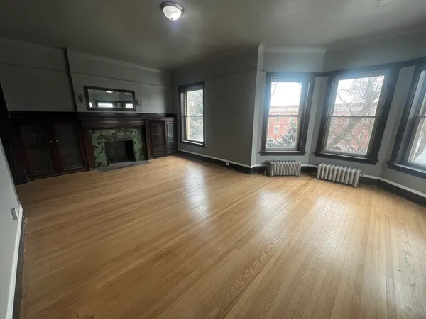 $2,600 | 4958 South Michigan Avenue, Unit 3S, Chicago, IL 60615