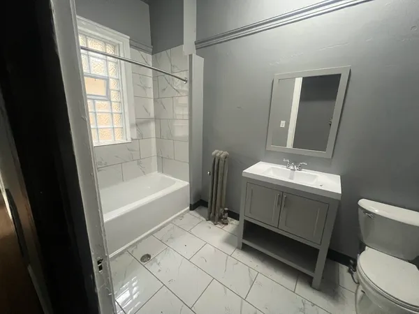 $2,600 | 4958 South Michigan Avenue, Unit 3S, Chicago, IL 60615