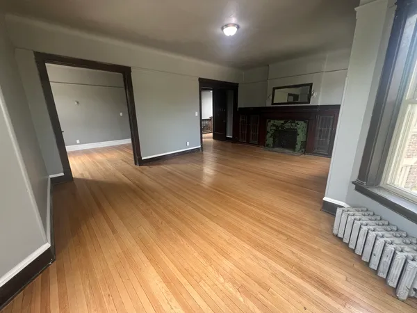 $2,600 | 4958 South Michigan Avenue, Unit 3S, Chicago, IL 60615