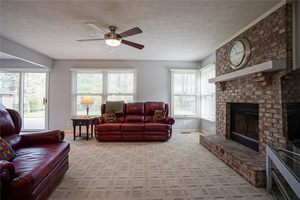 7622 Meadow Ridge Drive Fishers, IN 46038 - Photo 7 of 43 Gallery Image 7