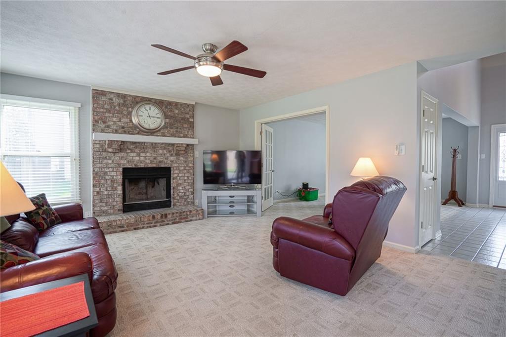 7622 Meadow Ridge Drive Fishers, IN 46038 - Photo 8 of 43 Gallery Image 8