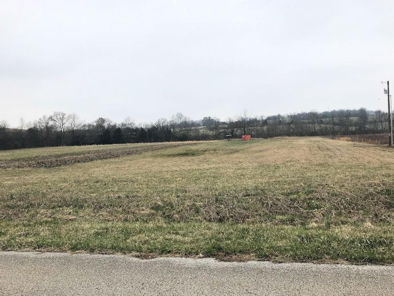 3712 White Lick Road Paint Lick, KY 40461 - Photo 4 of 10 Listing Photo