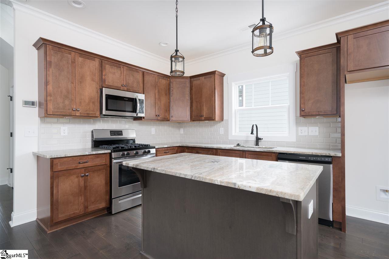 14 Greenridge Drive Greenville, SC 29607 - Photo 7 of 23