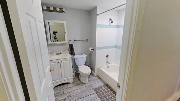 $3,650 | 26 South Huntington Avenue, Unit 2, Boston, MA 02130