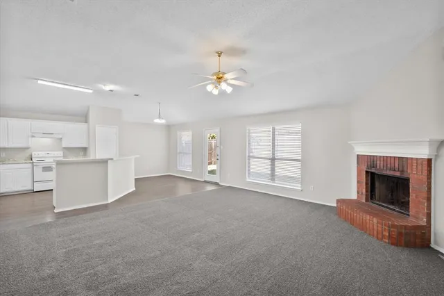 $2,000 | 3107 Dove Valley Lane, Mansfield, TX 76063