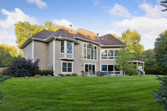 $850,000 | 8064 Enclave Circle, Woodbury, MN 55125