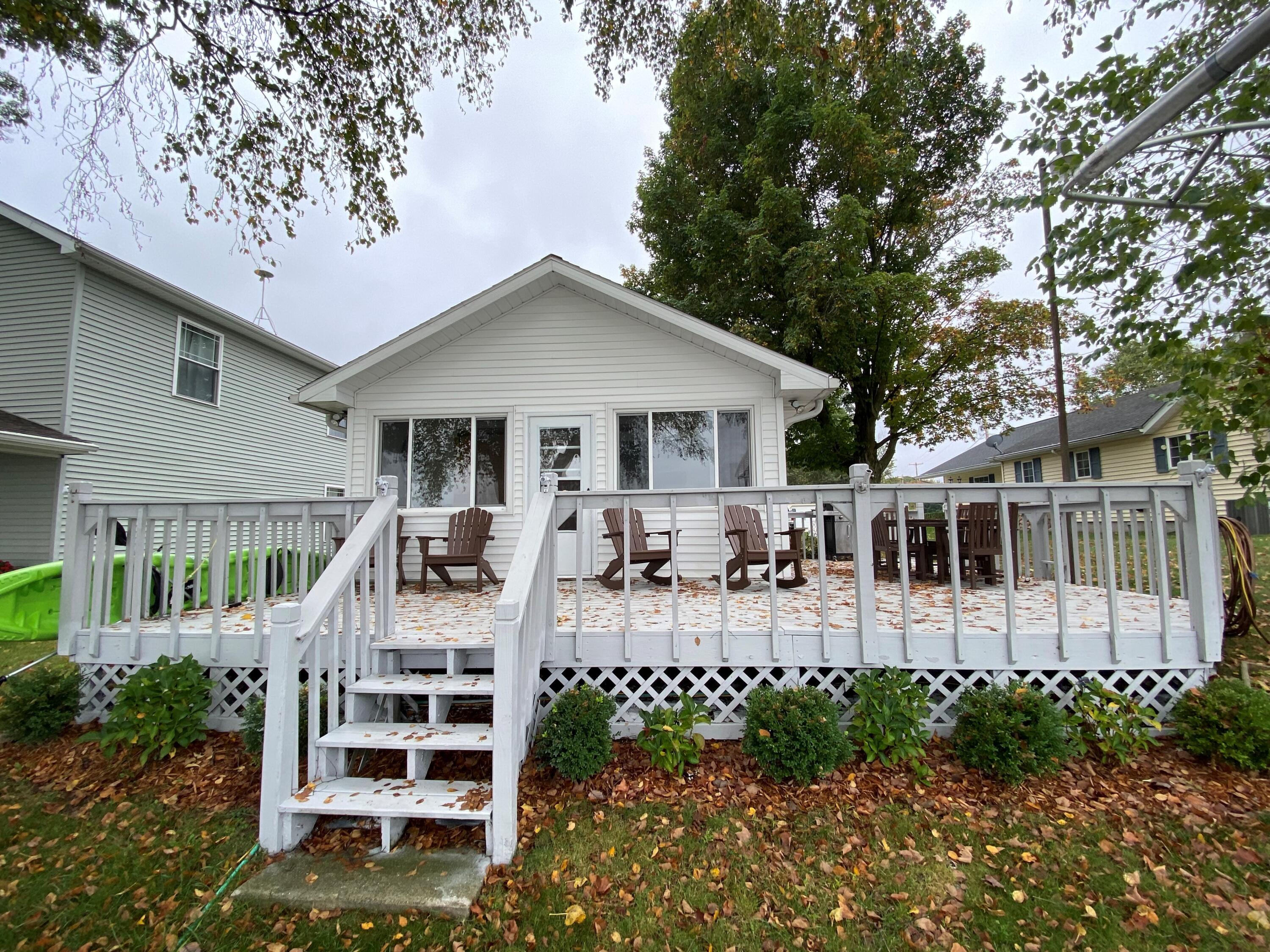 591 Harrington Road Delton, MI 49046 - Photo 3 of 32 11