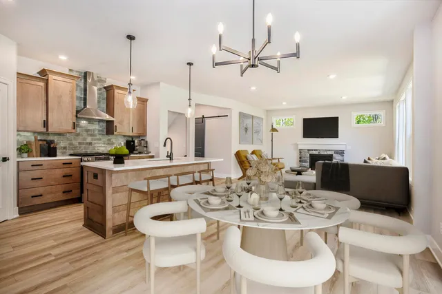 $714,900 | 5479 Ada Drive Southeast, Ada, MI 49301