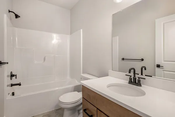 $700,000 | 5479 Ada Drive Southeast, Ada, MI 49301