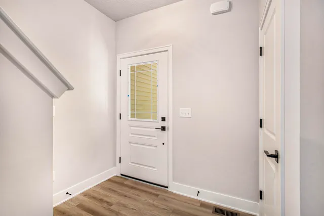 $714,900 | 5479 Ada Drive Southeast, Ada, MI 49301