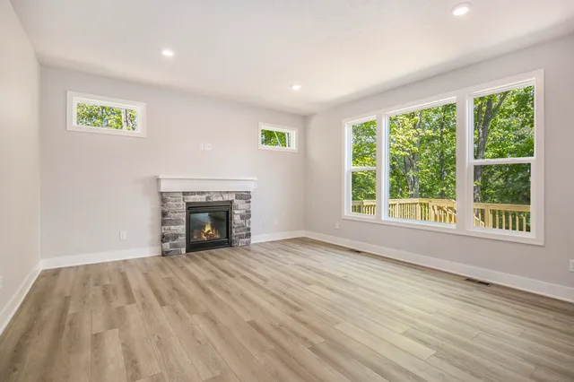 $714,900 | 5479 Ada Drive Southeast, Ada, MI 49301