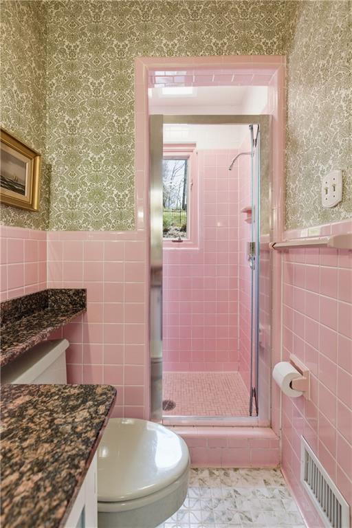 90 Dietrich Road Pittsburgh, PA 15238 - Photo 23 of 36 Second Bathroom En Suite
